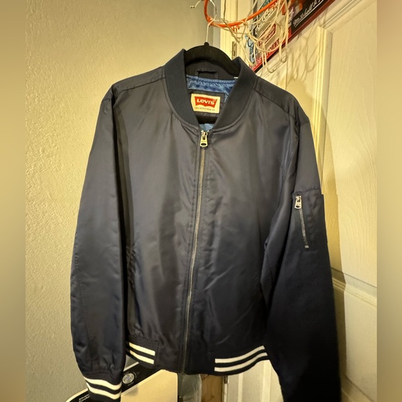 Levi’s men’s varsity bomber - Picture 1 of 4